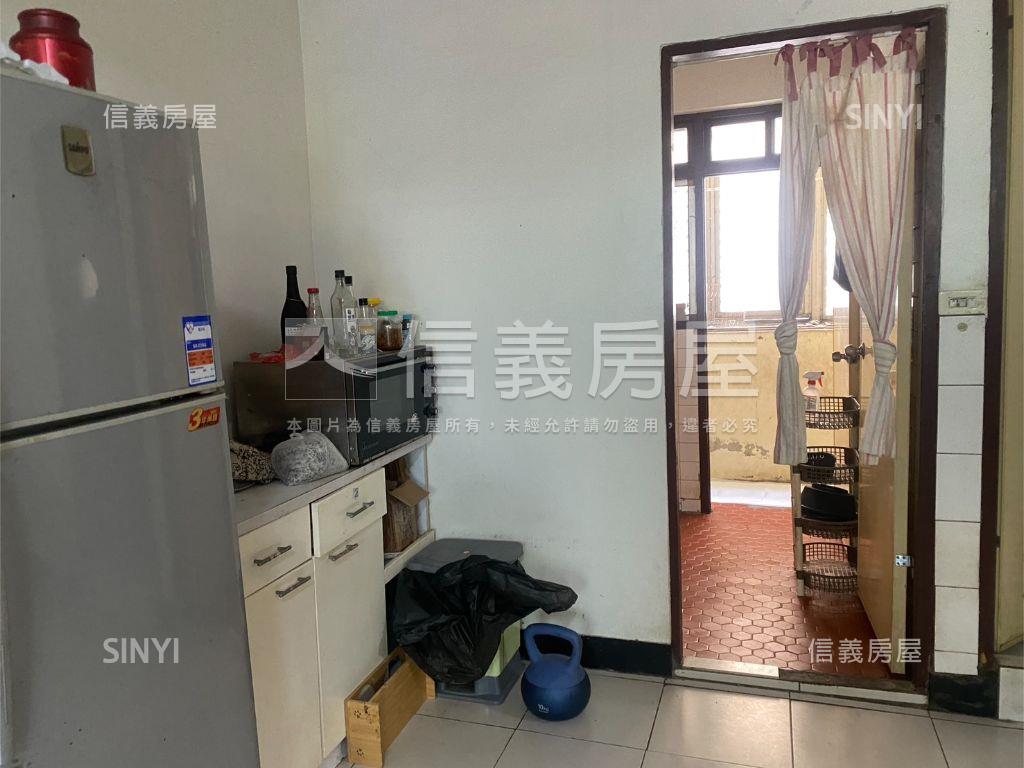 西屯國小三房房屋室內格局與周邊環境