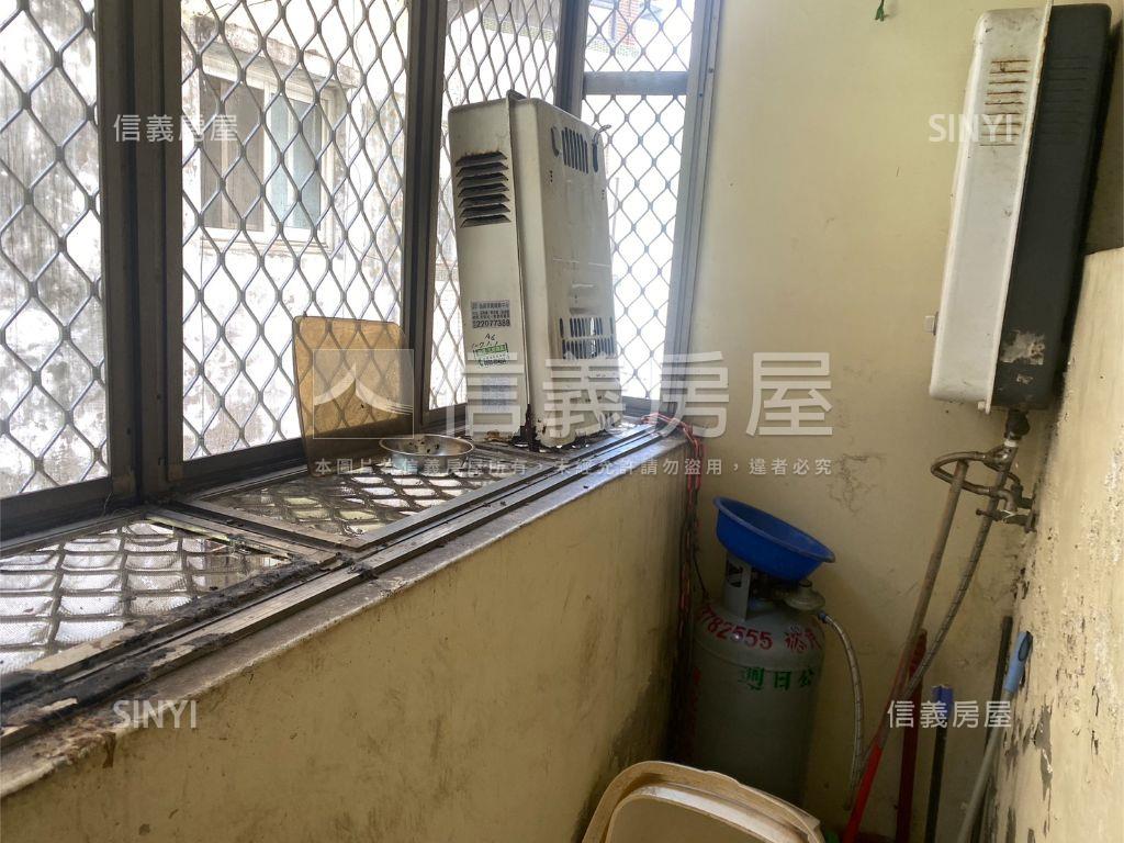 西屯國小三房房屋室內格局與周邊環境