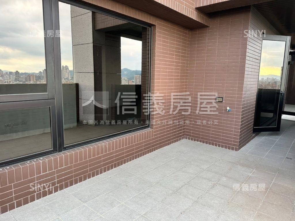 自慢藏２０樓房屋室內格局與周邊環境