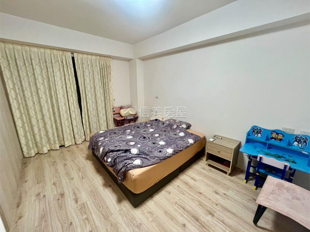 閱讀翡冷翠尊邸別墅房屋室內格局與周邊環境