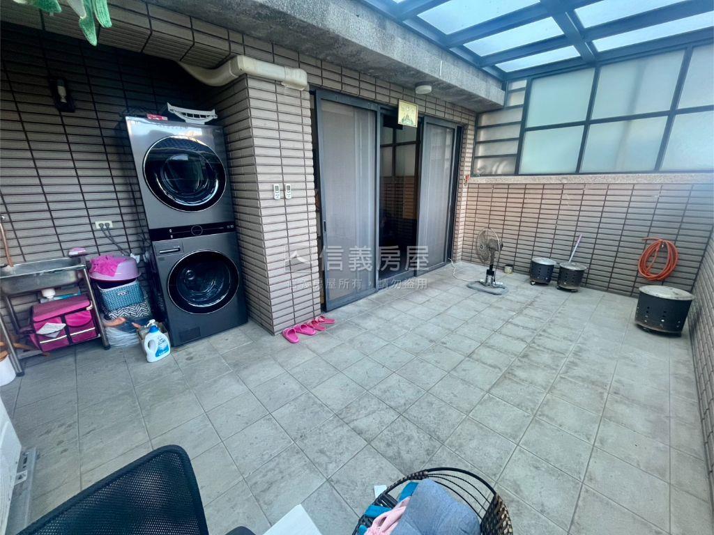 閱讀翡冷翠尊邸別墅房屋室內格局與周邊環境