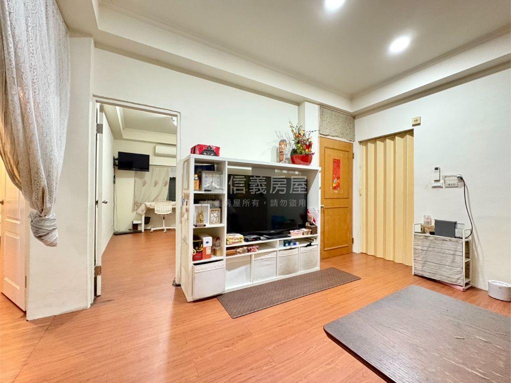 海關靜巷三房公寓一樓房屋室內格局與周邊環境