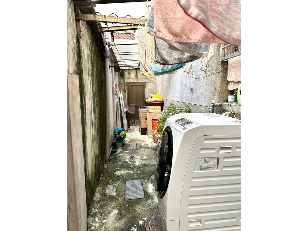 海關靜巷三房公寓一樓房屋室內格局與周邊環境