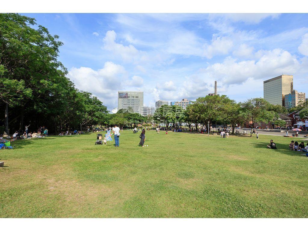 海關靜巷三房公寓一樓房屋室內格局與周邊環境