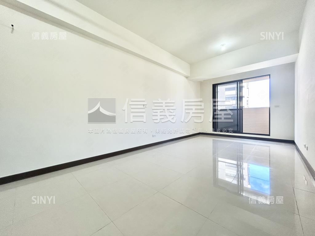 捷運學府三房車位房屋室內格局與周邊環境