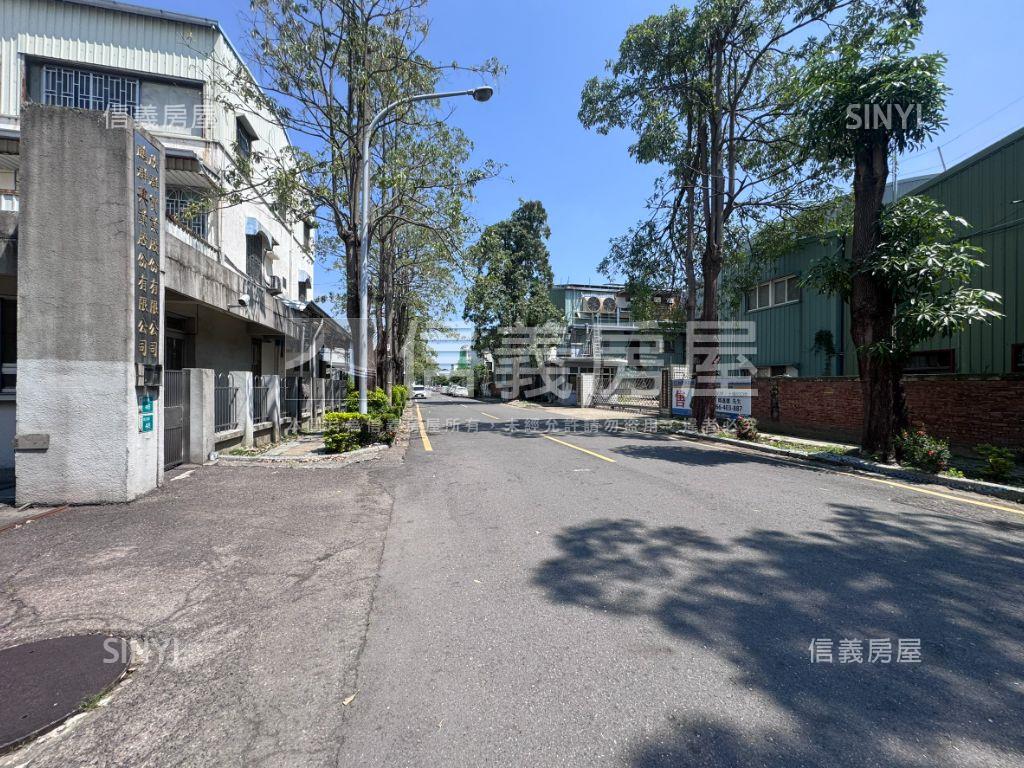 官田工業區約１４９７坪房屋室內格局與周邊環境