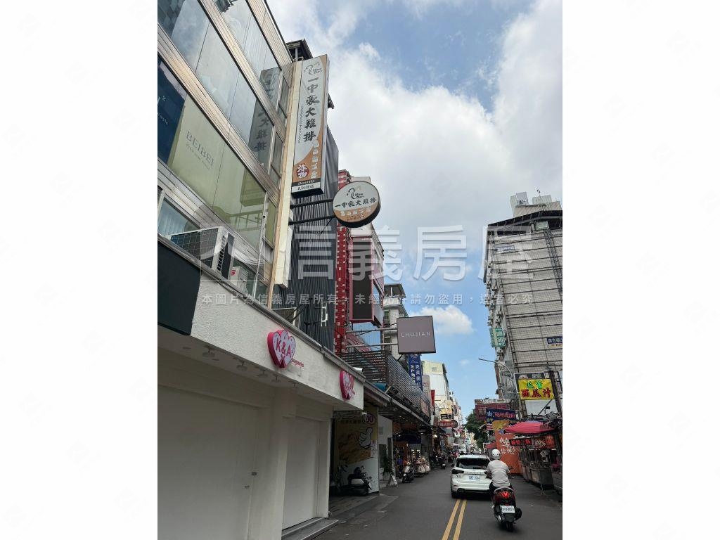 一中商圈。台中公園美套房房屋室內格局與周邊環境