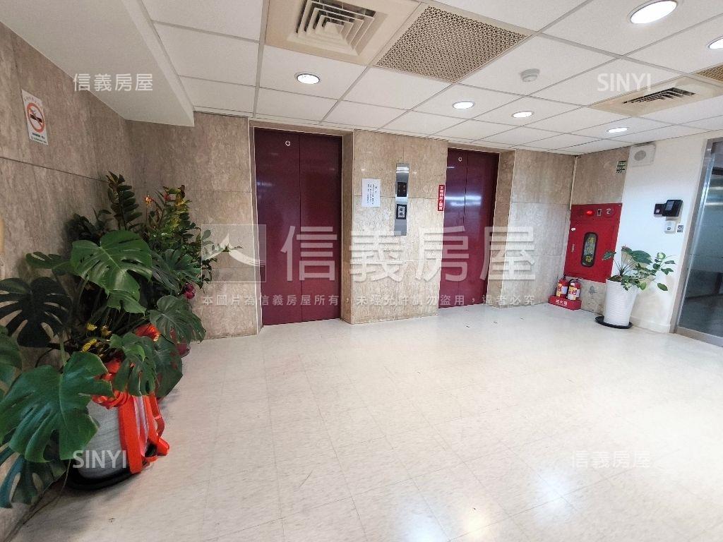 忠孝東路企業旗艦總部房屋室內格局與周邊環境