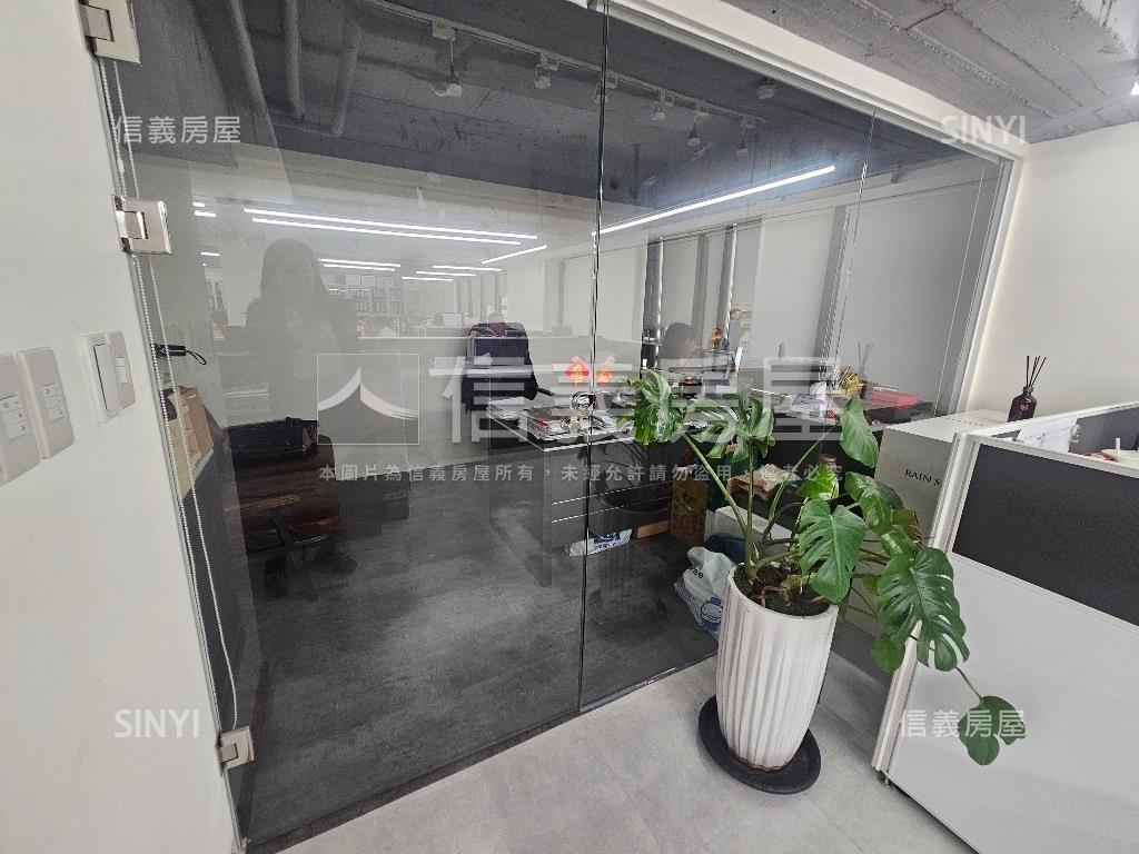 忠孝東路企業旗艦總部房屋室內格局與周邊環境