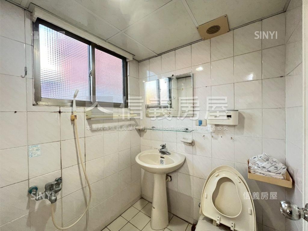 海天★高樓層視野戶附車位房屋室內格局與周邊環境