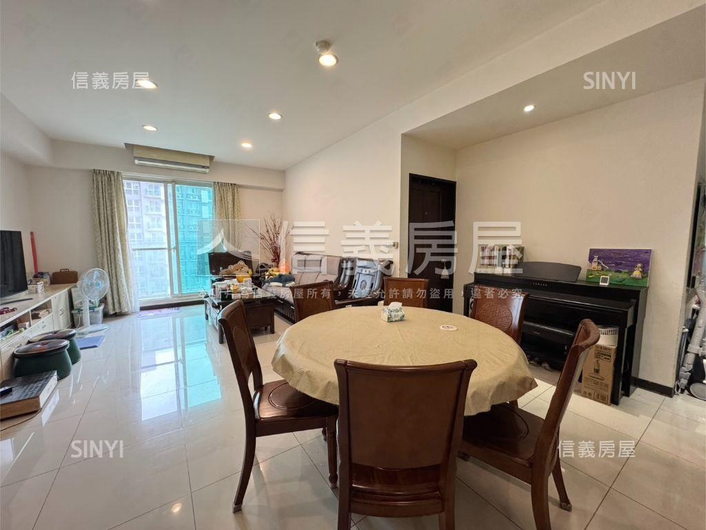 峇里ＶＩＴＡ三面採光四房房屋室內格局與周邊環境