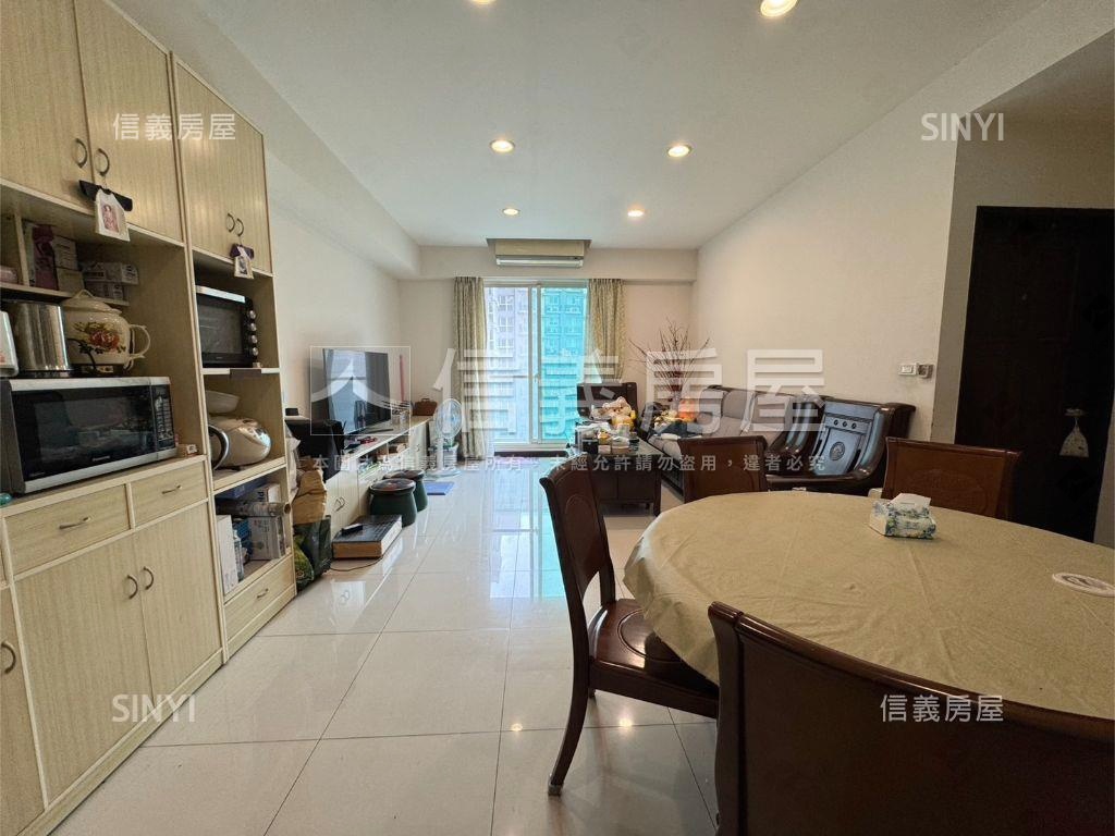 峇里ＶＩＴＡ三面採光四房房屋室內格局與周邊環境