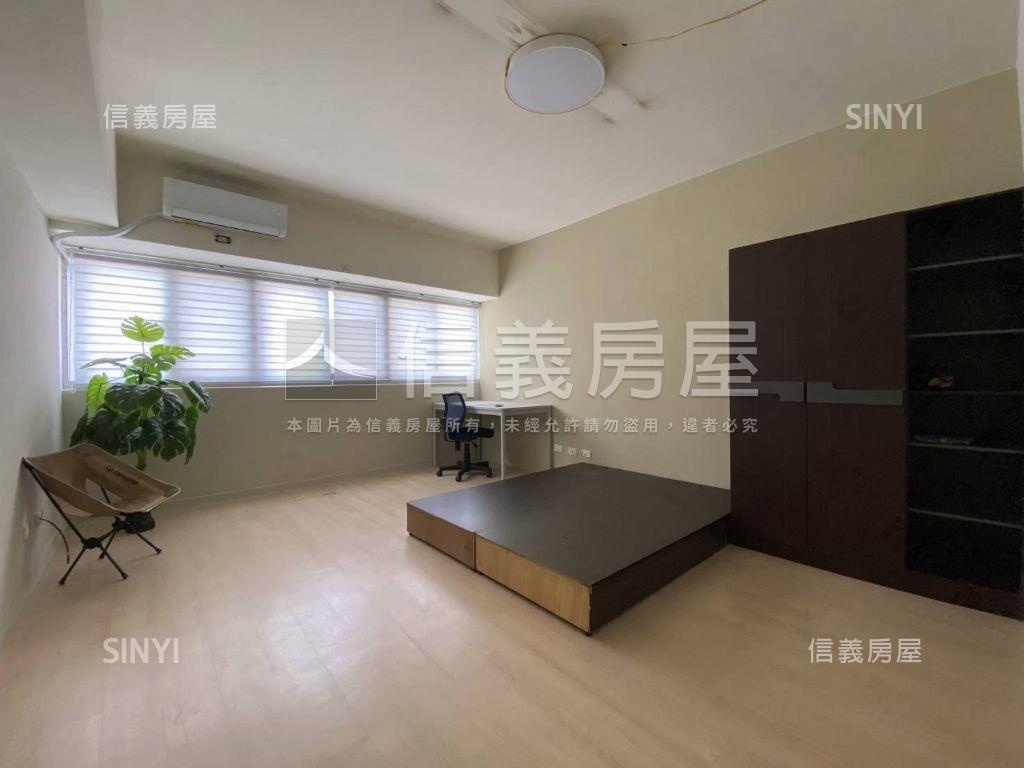 新板精裝大坪數雙車位房屋室內格局與周邊環境