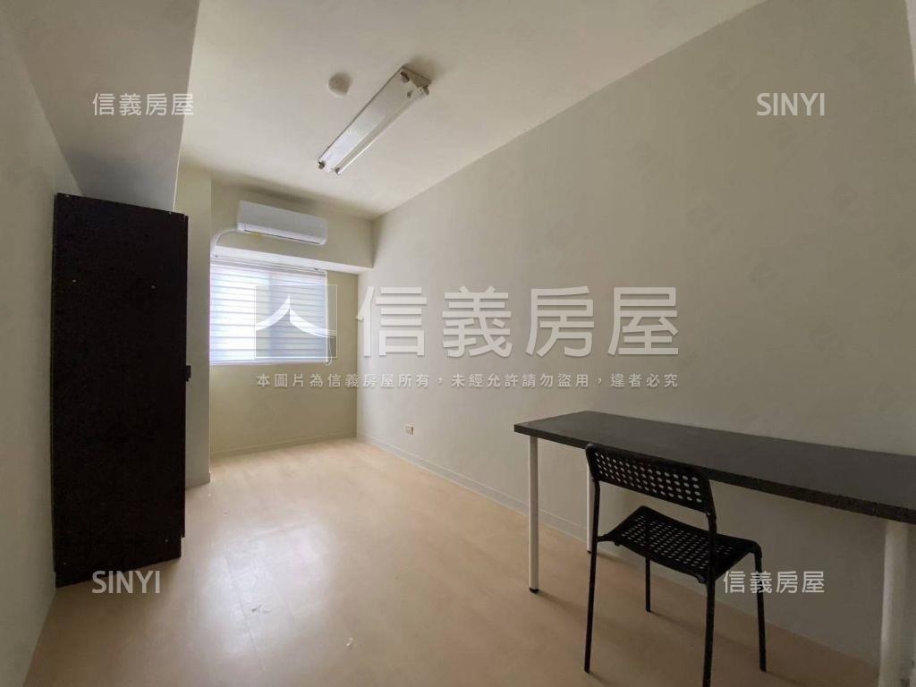 新板精裝大坪數雙車位房屋室內格局與周邊環境