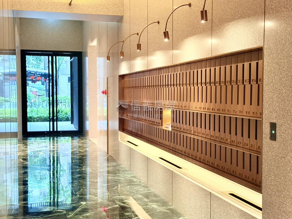 ５星精品新美齊面河景房屋室內格局與周邊環境