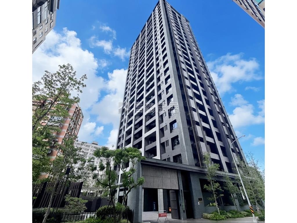 ５星精品新美齊面河景房屋室內格局與周邊環境