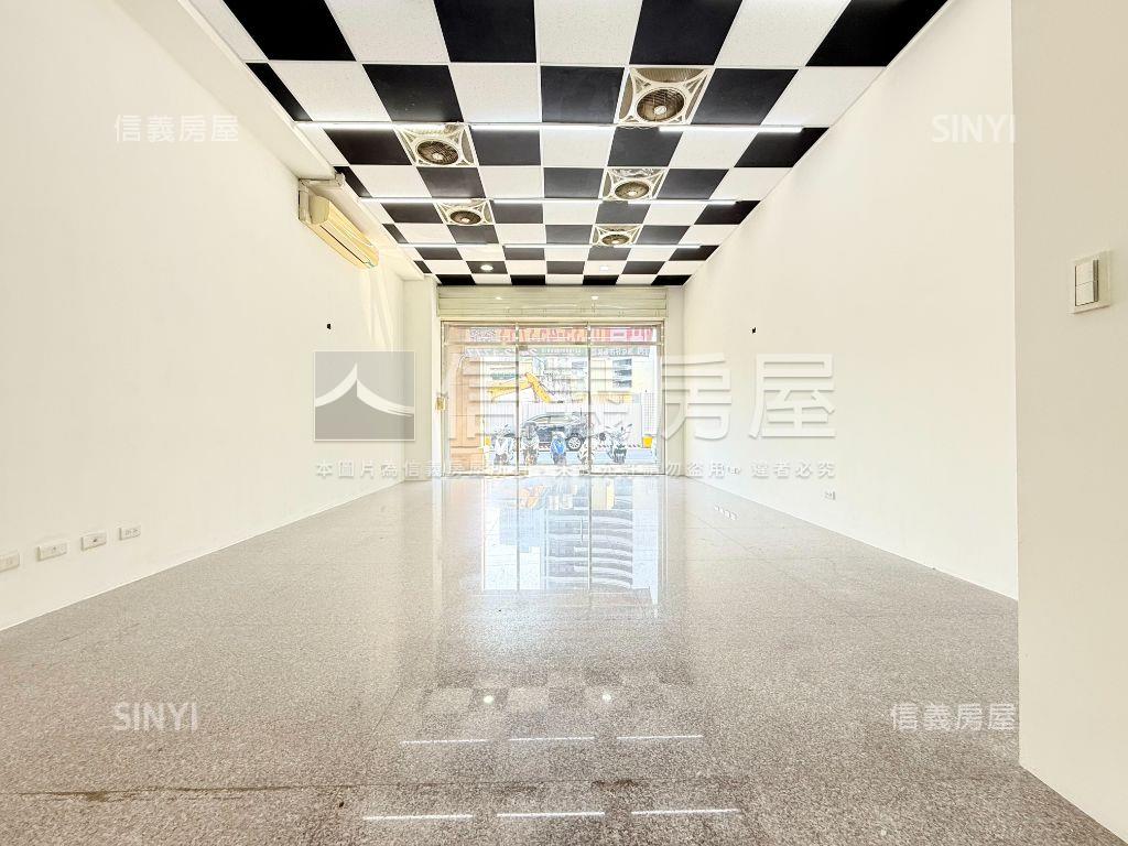 正西屯路顯眼店面１５年屋房屋室內格局與周邊環境