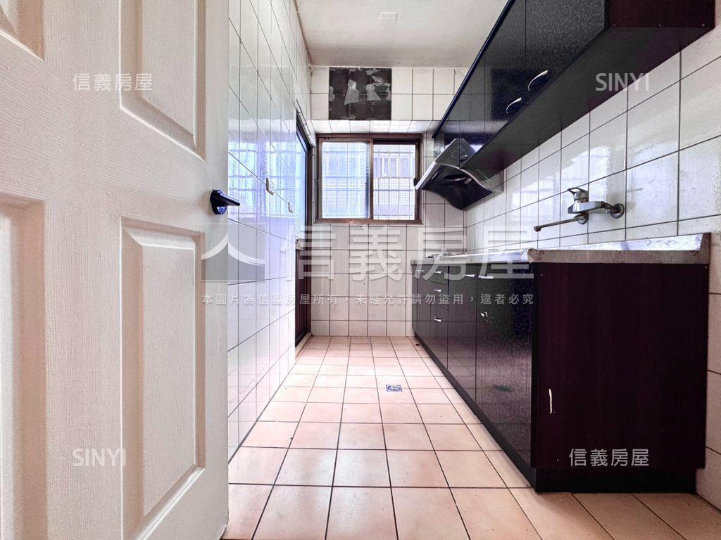 正文心南路低總價三房房屋室內格局與周邊環境