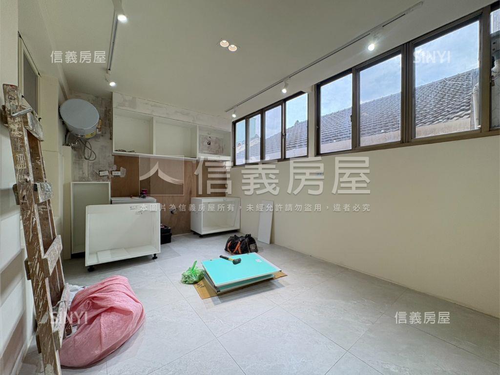 【俗】近８０３臨活路透天房屋室內格局與周邊環境