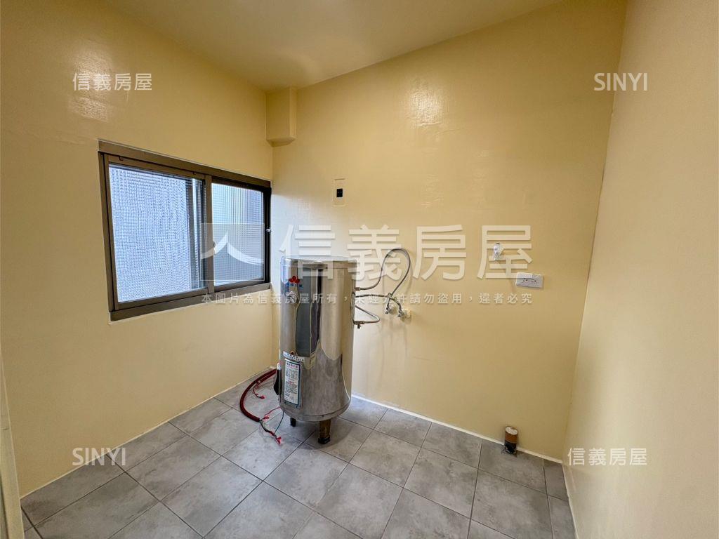 【俗】近８０３臨活路透天房屋室內格局與周邊環境