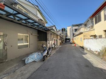 【俗】近８０３臨活路透天