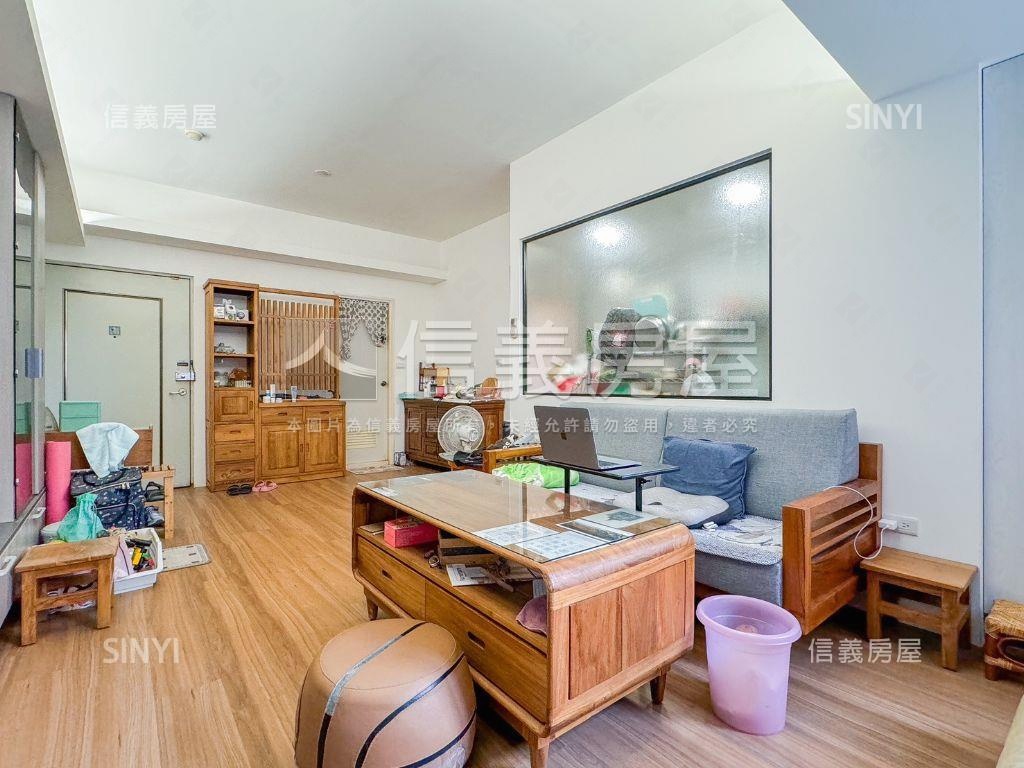 崇倫學區裝潢電梯兩房房屋室內格局與周邊環境