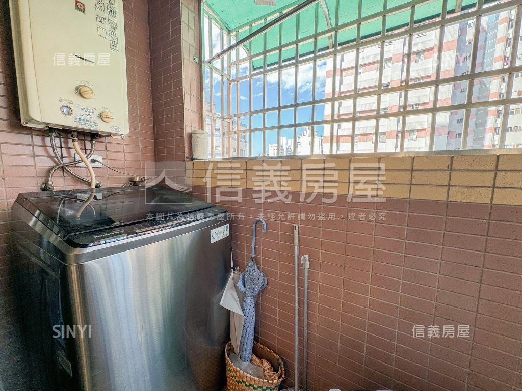 崇倫學區裝潢電梯兩房房屋室內格局與周邊環境