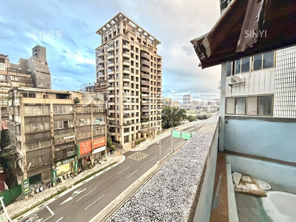 美妝重慶南邊間公寓房屋室內格局與周邊環境