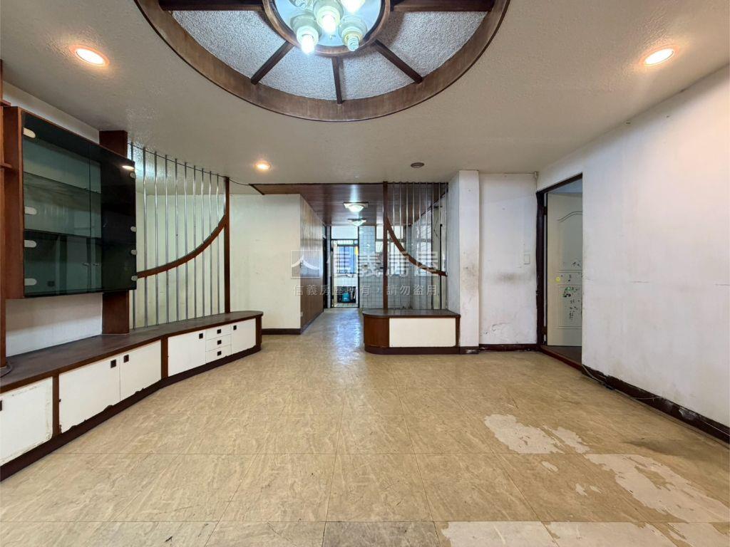 中港明亮方正三房美寓房屋室內格局與周邊環境