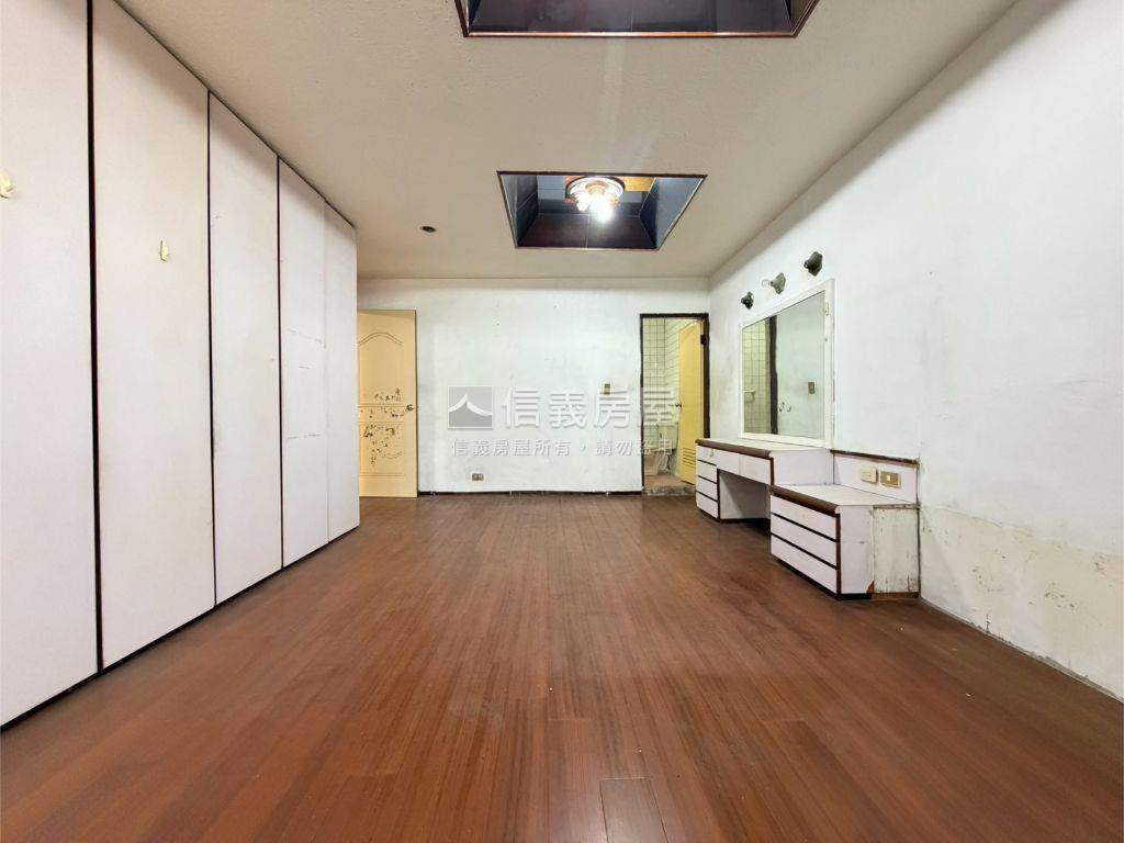 中港明亮方正三房美寓房屋室內格局與周邊環境