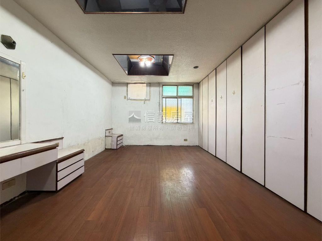 中港明亮方正三房美寓房屋室內格局與周邊環境