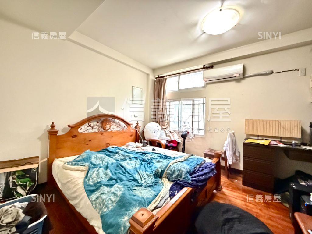 專任近樹義雙車裝潢別墅房屋室內格局與周邊環境