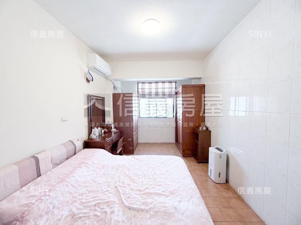 巨蛋捷運日光木語美三房房屋室內格局與周邊環境