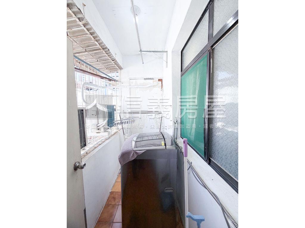 巨蛋捷運日光木語美三房房屋室內格局與周邊環境