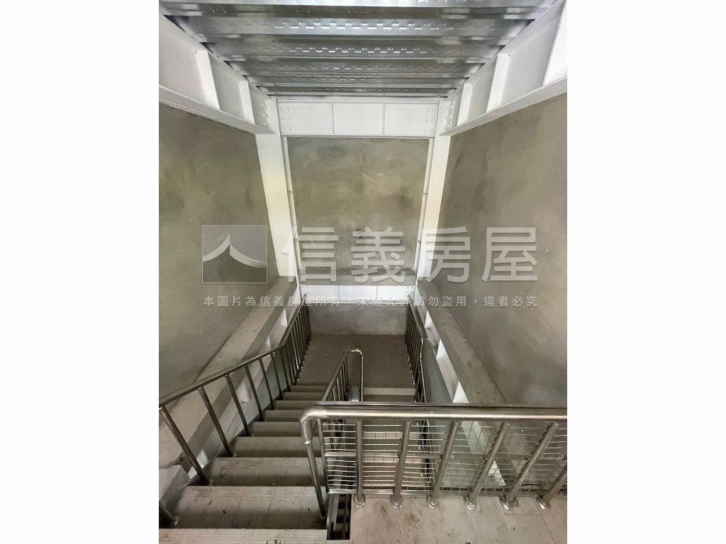 淡水老街●黃金透店房屋室內格局與周邊環境