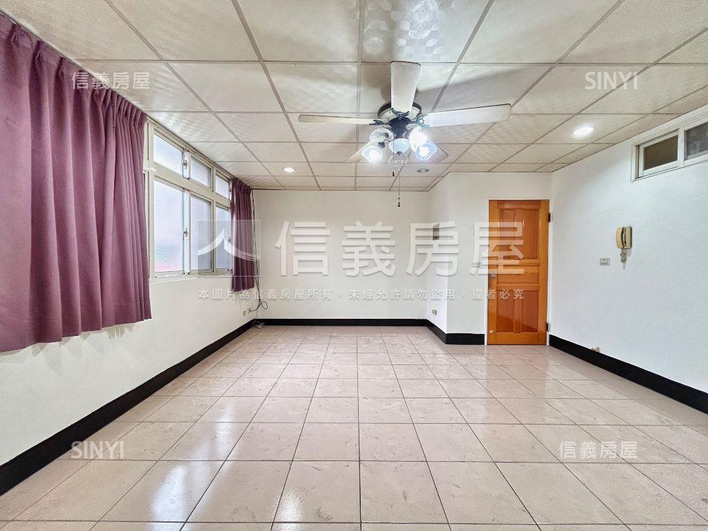 丹鳳捷運富國方正參房三樓房屋室內格局與周邊環境