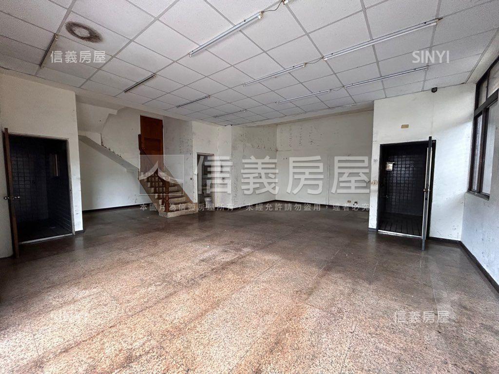 專任大唐江山．面寬店面房屋室內格局與周邊環境