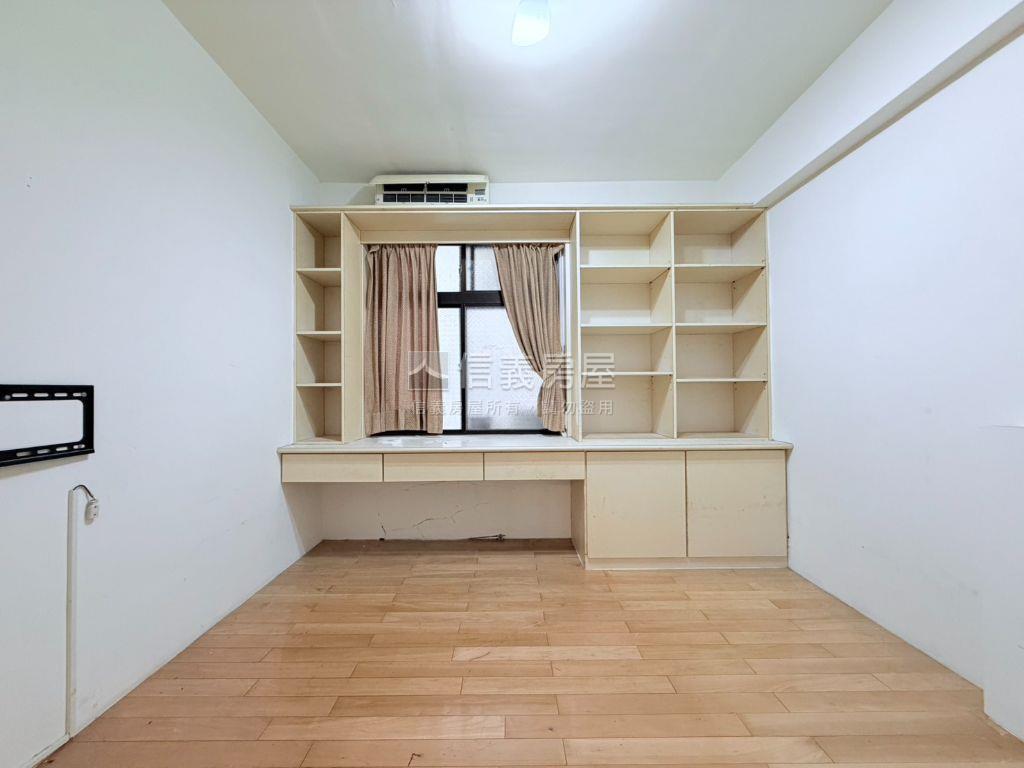景平捷運一層一戶四房雅寓房屋室內格局與周邊環境