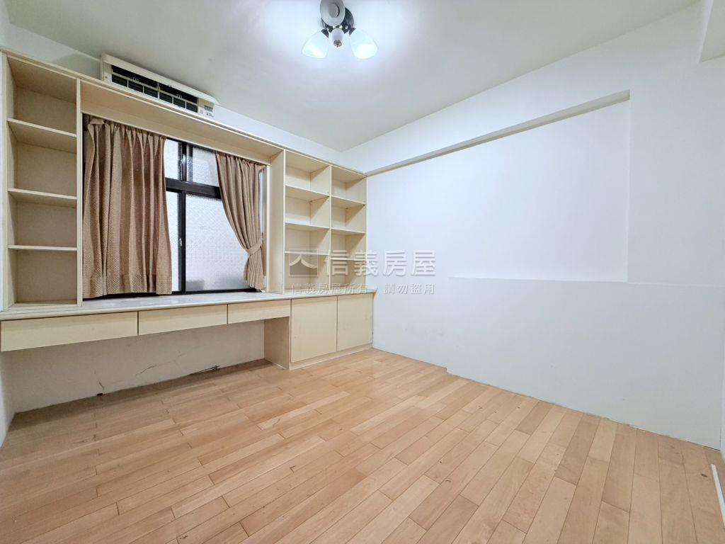 景平捷運一層一戶四房雅寓房屋室內格局與周邊環境