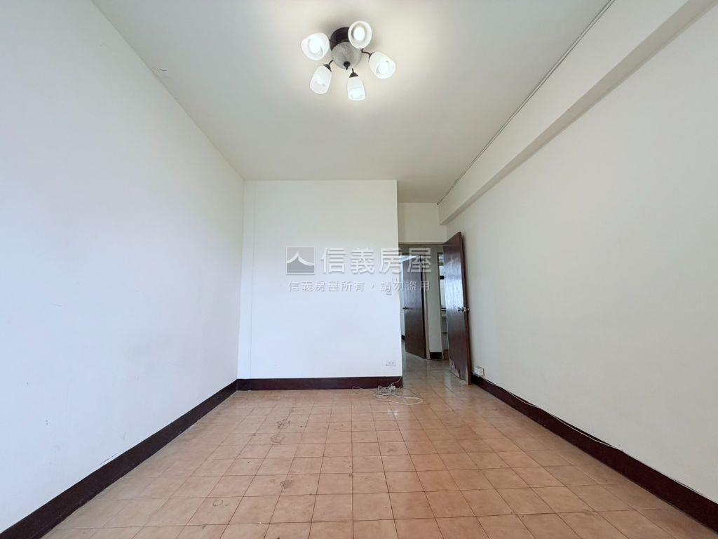 景平捷運一層一戶四房雅寓房屋室內格局與周邊環境