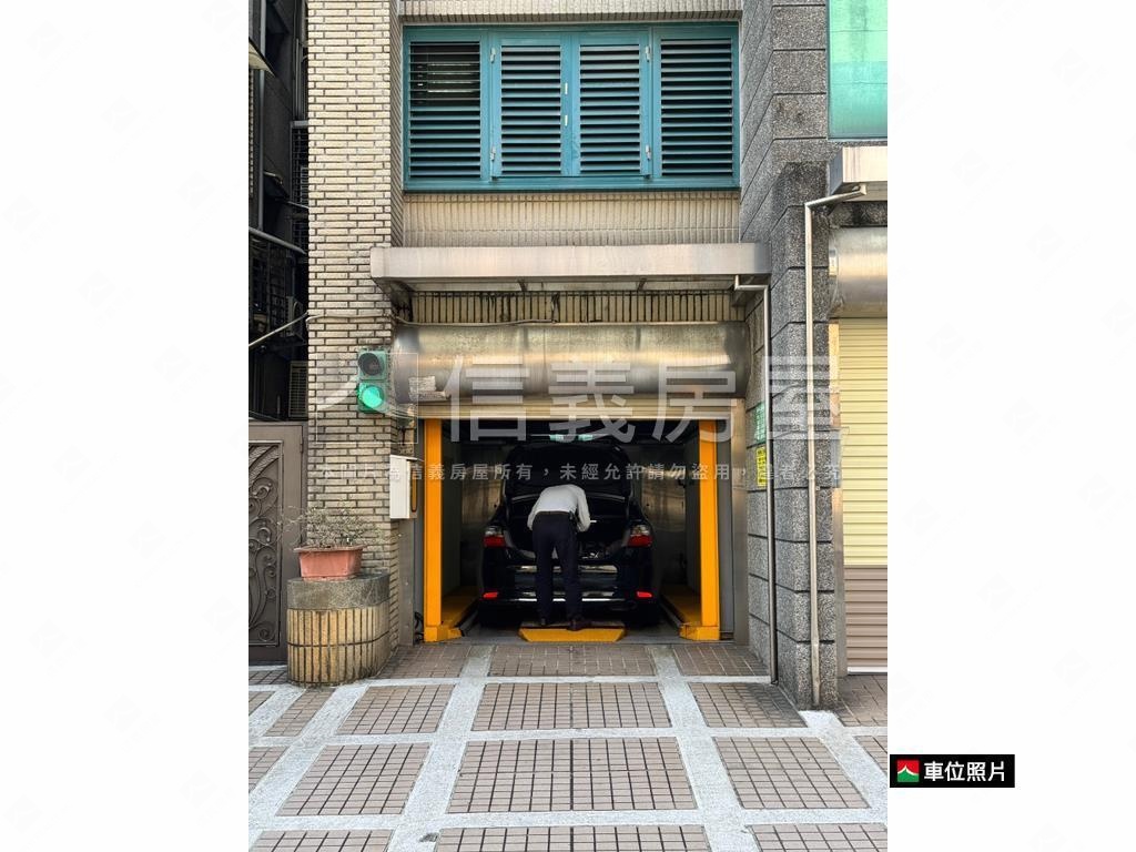 仁愛路三段稀有車位釋出房屋室內格局與周邊環境