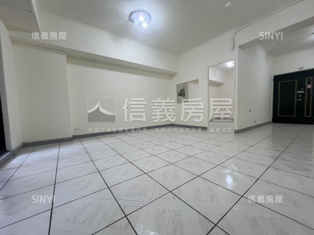 羅曼羅蘭藝術廣場三房車位房屋室內格局與周邊環境