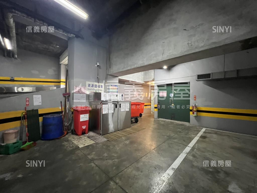 羅曼羅蘭藝術廣場三房車位房屋室內格局與周邊環境