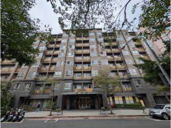 馬到金來♘內科面公園金店