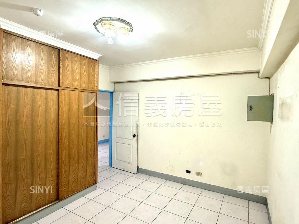 稀有溪城邊間三房房屋室內格局與周邊環境