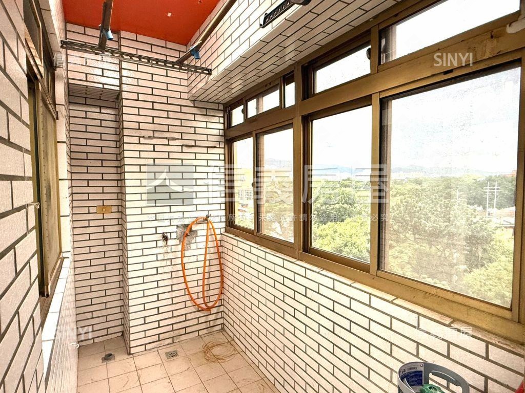 稀有溪城邊間三房房屋室內格局與周邊環境