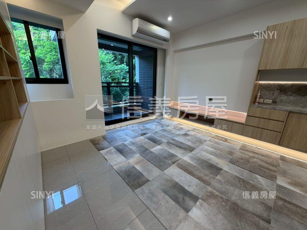 沐極兩房電梯車位房屋室內格局與周邊環境