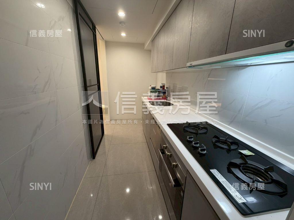 沐極兩房電梯車位房屋室內格局與周邊環境