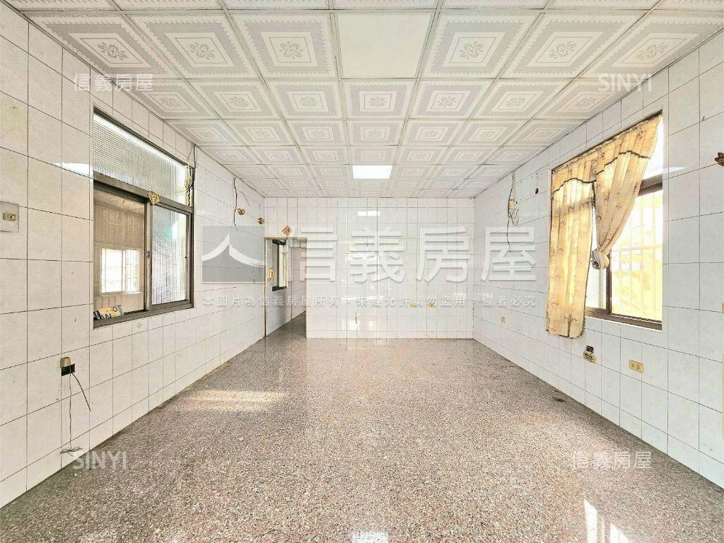 仁武大地坪透天店面房屋室內格局與周邊環境