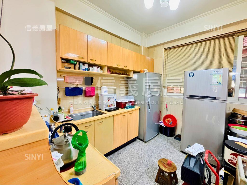 中壢忠孝市場｜傳世金透店房屋室內格局與周邊環境